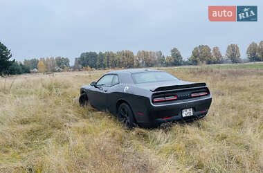 Купе Dodge Challenger 2019 в 