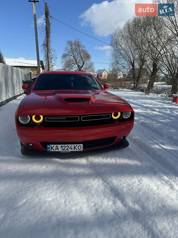Купе Dodge Challenger 2021 в Киеве фото 4 Купе Dodge Challenger 2021 в Киеве