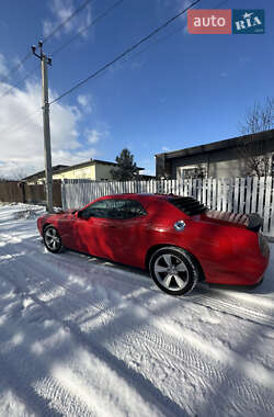 Купе Dodge Challenger 2021 в 