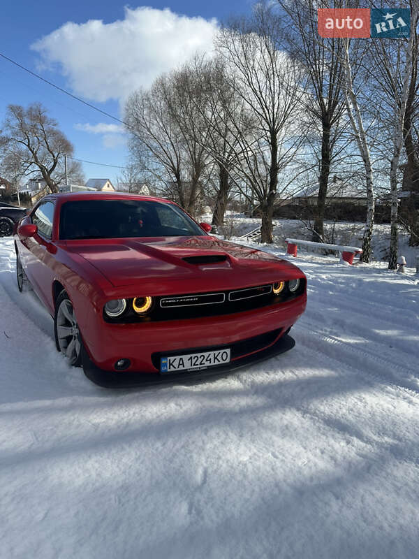 Купе Dodge Challenger 2021 в Киеве фото 16 Купе Dodge Challenger 2021 в Киеве