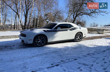 Купе Dodge Challenger 2015 в 