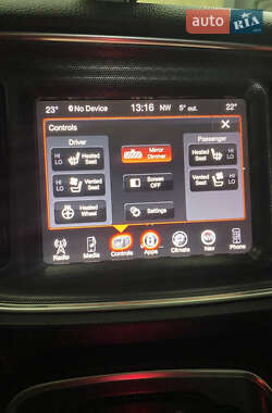 Купе Dodge Challenger 2015 в 