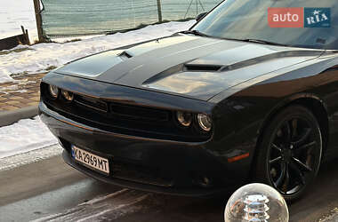 Купе Dodge Challenger 2016 в Киеве