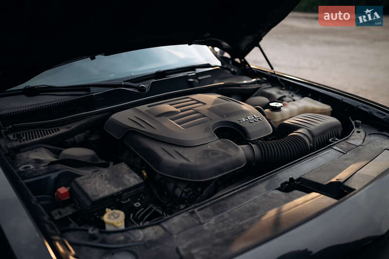 Купе Dodge Challenger 2018 в Киеве фото 12 Купе Dodge Challenger 2018 в Киеве