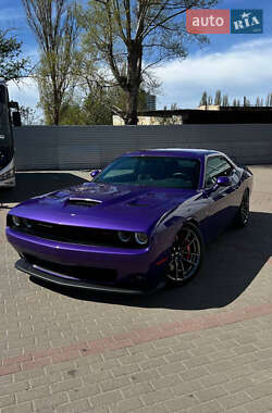 Купе Dodge Challenger 2022 в 