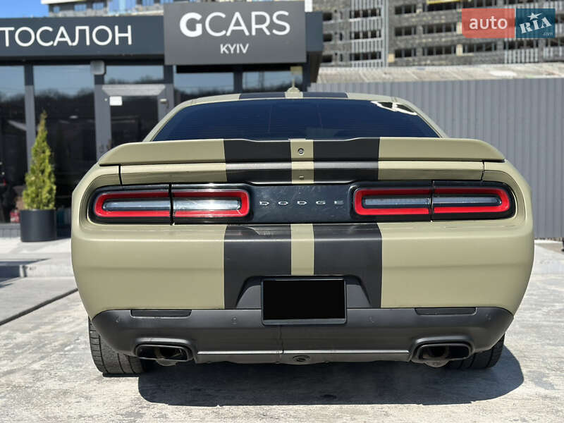 Купе Dodge Challenger 2014 в Києві