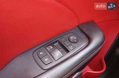 Купе Dodge Challenger 2015 в 