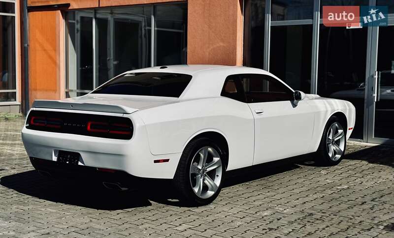 Купе Dodge Challenger 2018 в Одессе фото 5 Купе Dodge Challenger 2018 в Одессе