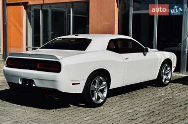 Купе Dodge Challenger 2018 в 