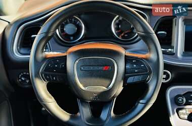 Купе Dodge Challenger 2018 в 