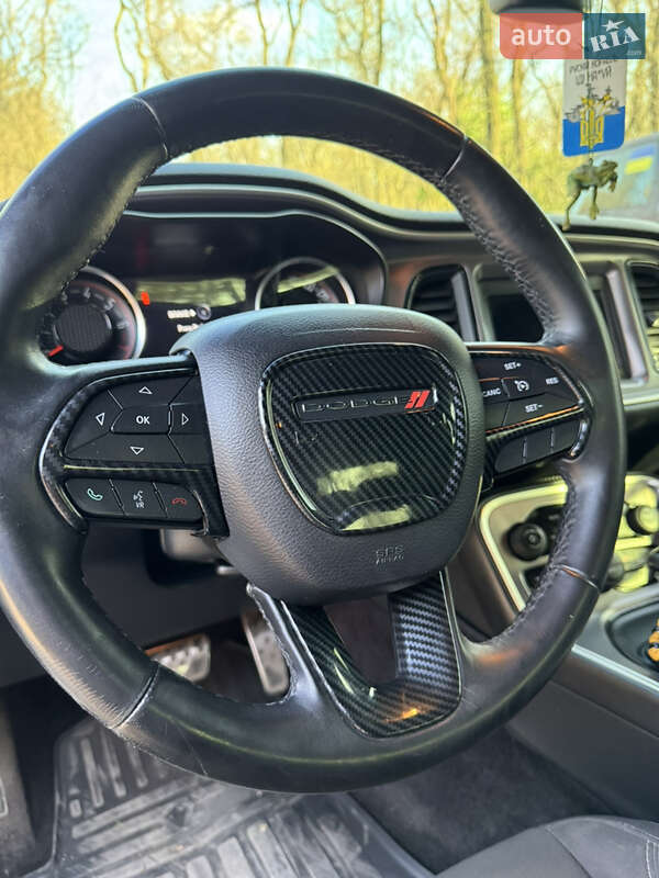 Купе Dodge Challenger 2018 в Кременчуге