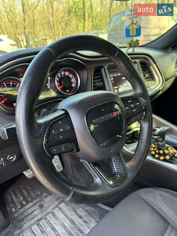 Купе Dodge Challenger 2018 в Кременчуге