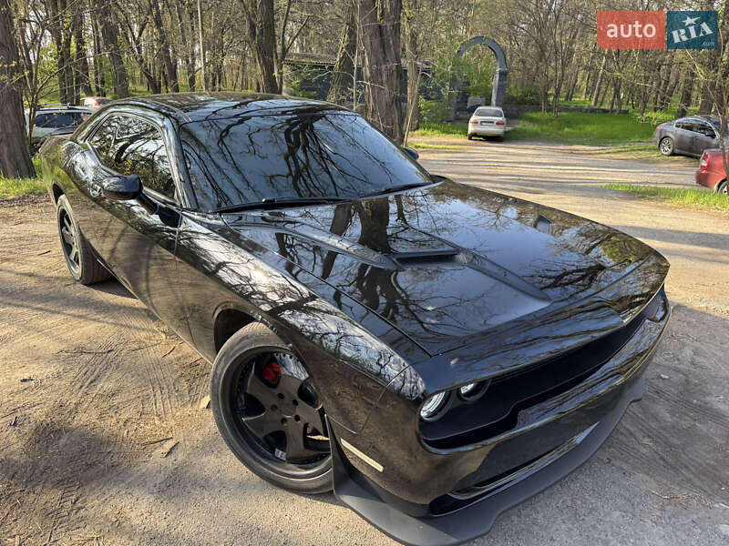 Купе Dodge Challenger 2018 в Кременчуге