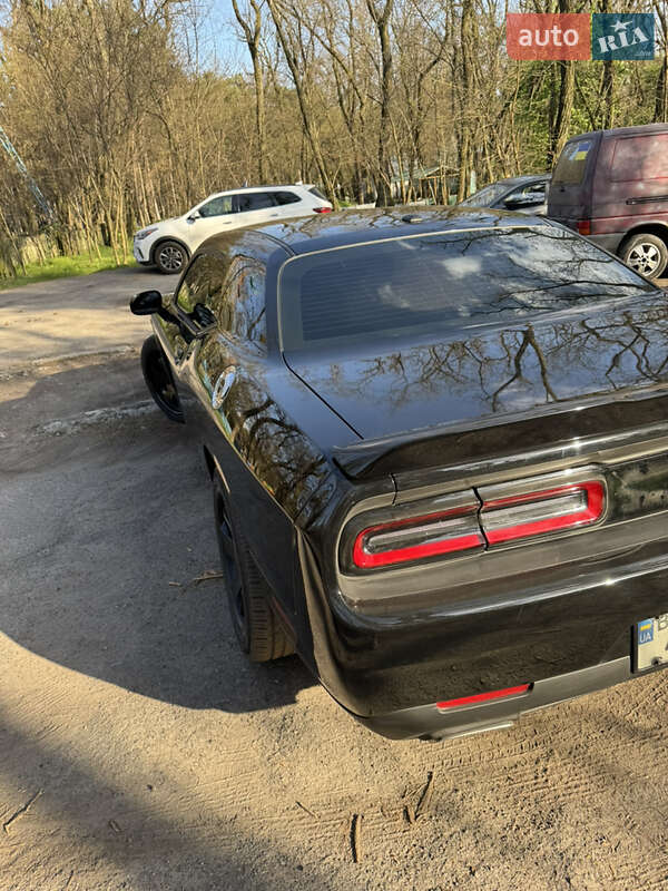 Купе Dodge Challenger 2018 в Кременчуге