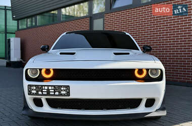 Купе Dodge Challenger 2018 в 