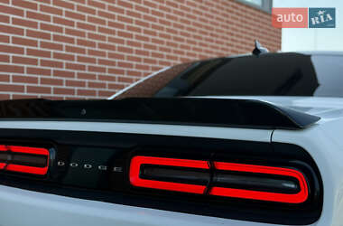 Купе Dodge Challenger 2018 в 
