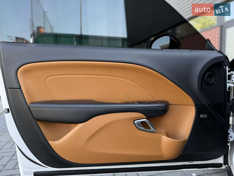 Купе Dodge Challenger 2018 в Львові