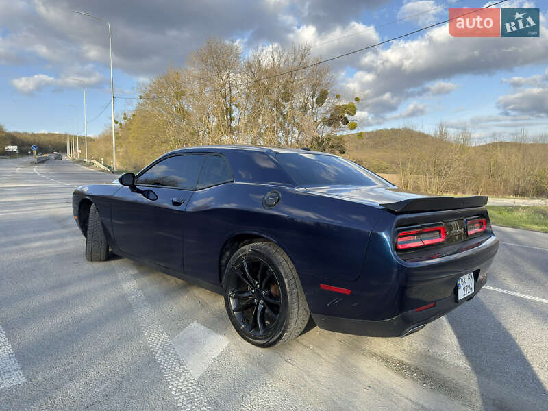 Купе Dodge Challenger 2016 в Каменец-Подольском фото 10 Купе Dodge Challenger 2016 в Каменец-Подольском