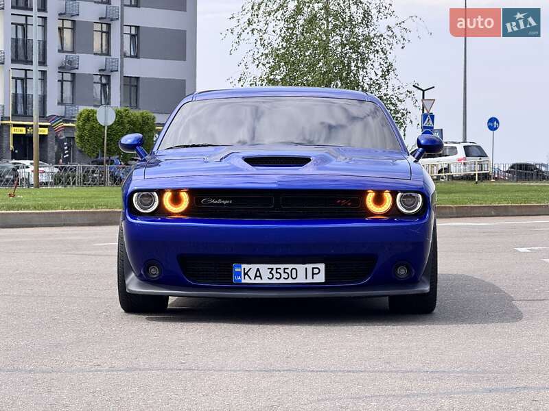Dodge Challenger 2020