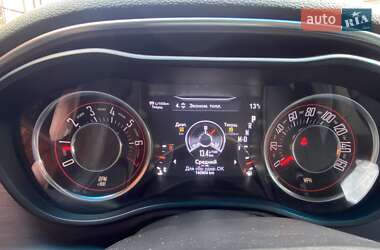 Купе Dodge Challenger 2017 в 