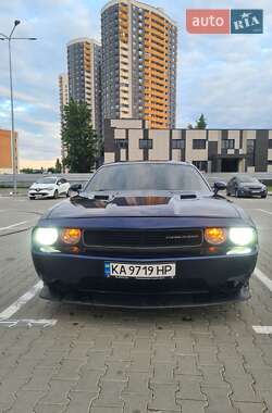 Купе Dodge Challenger 2013 в 