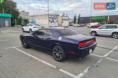 Купе Dodge Challenger 2013 в 