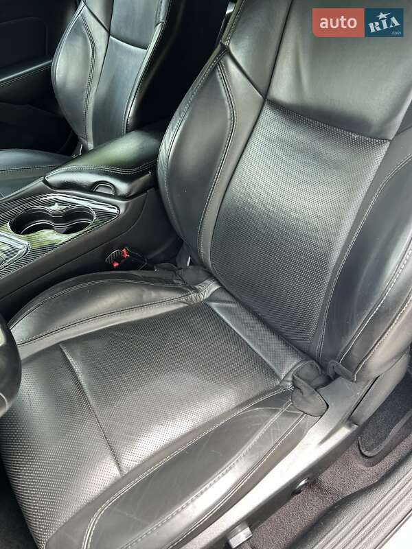 Купе Dodge Challenger 2016 в Киеве