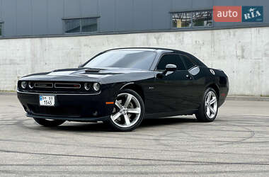 Купе Dodge Challenger 2016 в Киеве