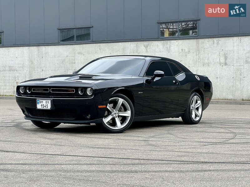 Купе Dodge Challenger 2016 в 