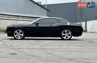 Купе Dodge Challenger 2016 в 