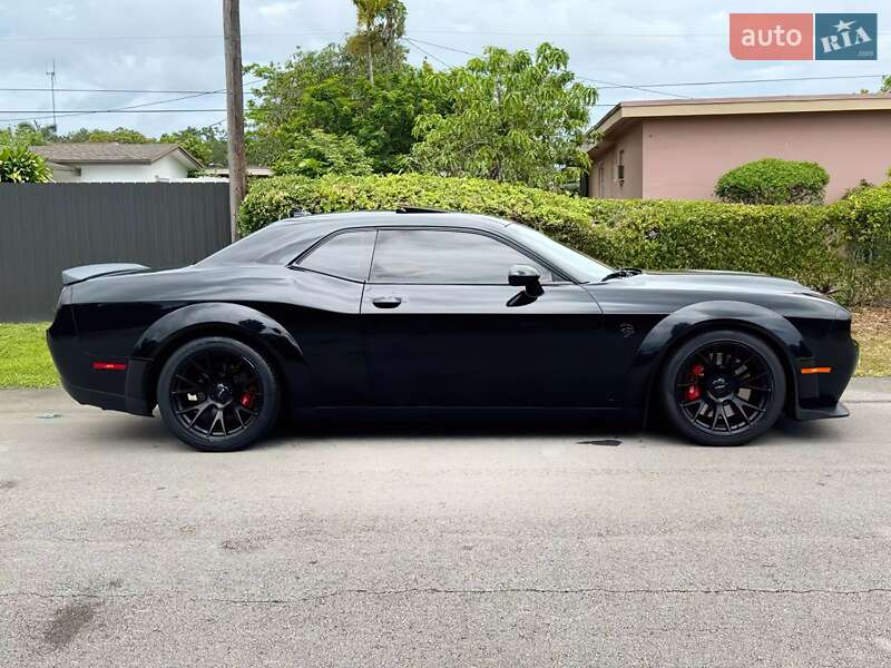 Купе Dodge Challenger 2019 в Тернополе