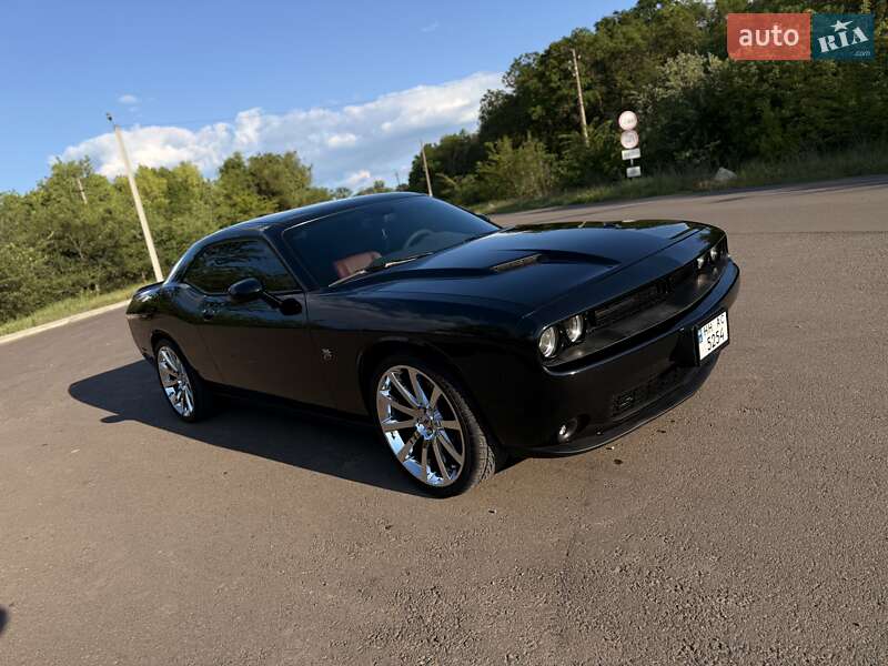 Купе Dodge Challenger 2015 в Одесі