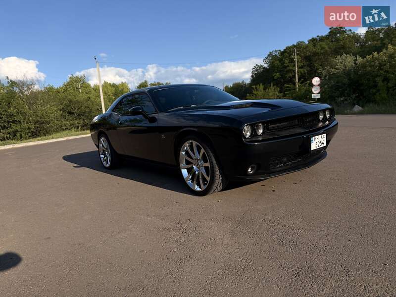 Купе Dodge Challenger 2015 в Одесі