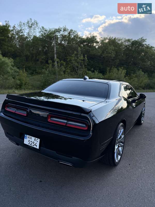 Купе Dodge Challenger 2015 в Одесі