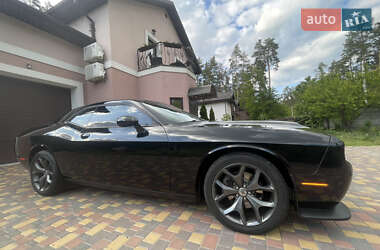 Купе Dodge Challenger 2018 в 