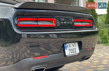 Купе Dodge Challenger 2018 в 