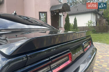 Купе Dodge Challenger 2018 в 