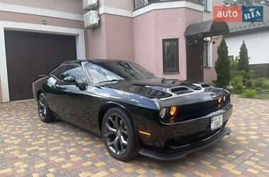Купе Dodge Challenger 2018 в 