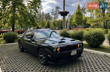 Купе Dodge Challenger 2018 в 