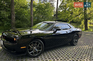 Купе Dodge Challenger 2018 в 