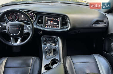 Купе Dodge Challenger 2018 в 