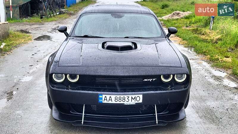 Купе Dodge Challenger 2018 в Киеве