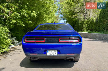 Купе Dodge Challenger 2019 в 