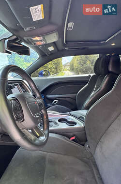 Купе Dodge Challenger 2019 в 