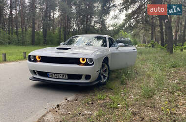 Купе Dodge Challenger 2018 в 