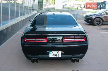 Купе Dodge Challenger 2017 в 