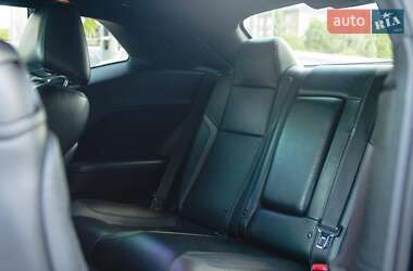 Купе Dodge Challenger 2017 в 