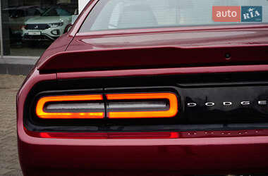 Купе Dodge Challenger 2019 в 