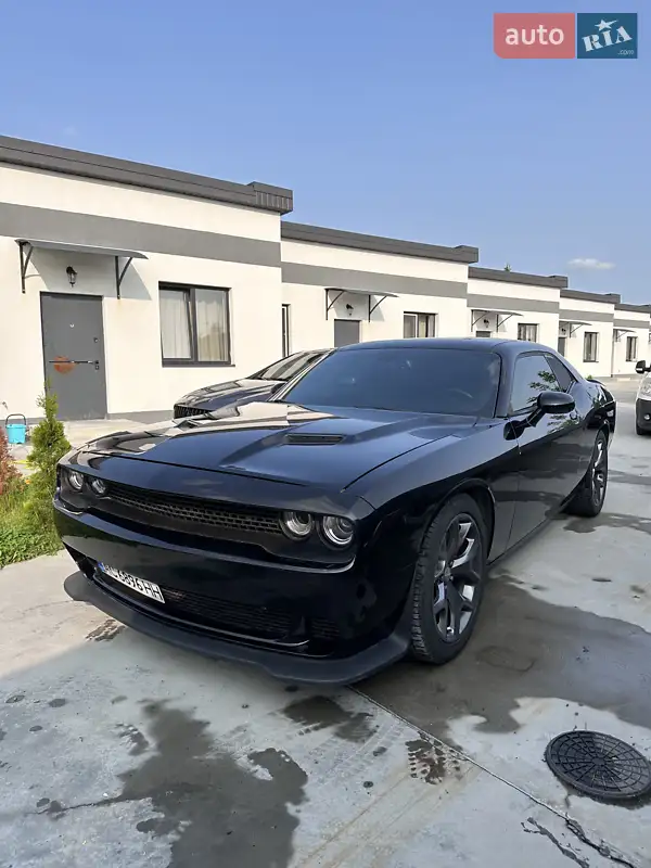 Dodge Challenger