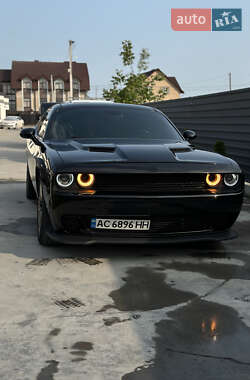 Купе Dodge Challenger 2015 в Луцьку